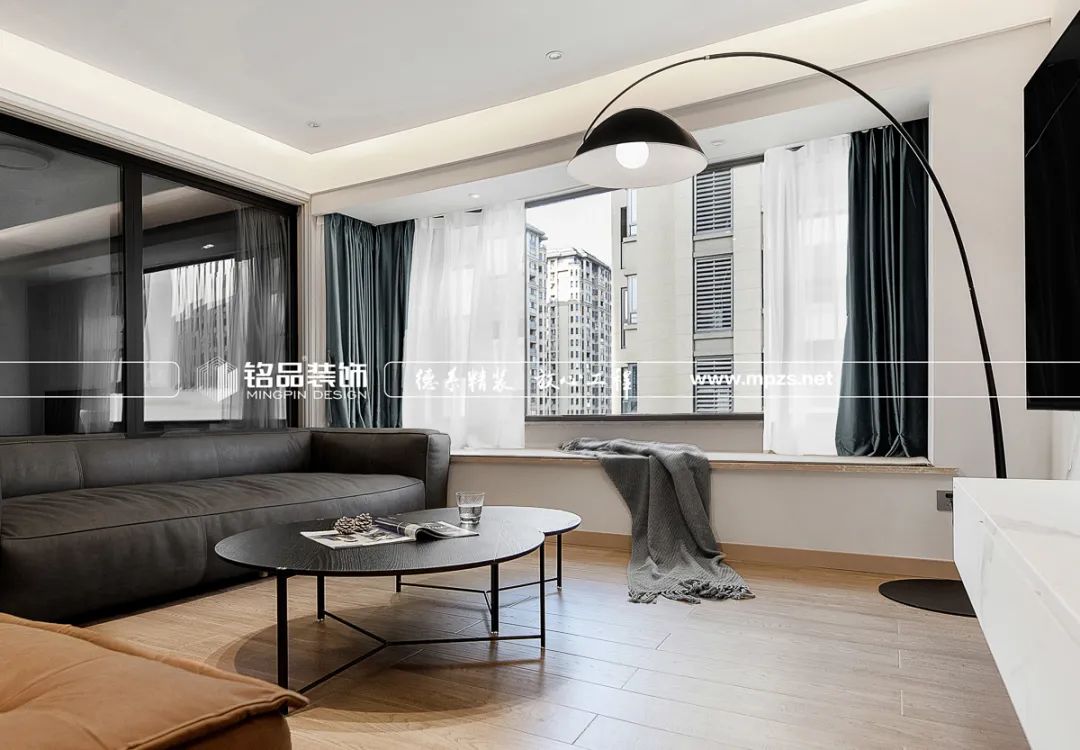 秋日晨曦下的简约家居-2