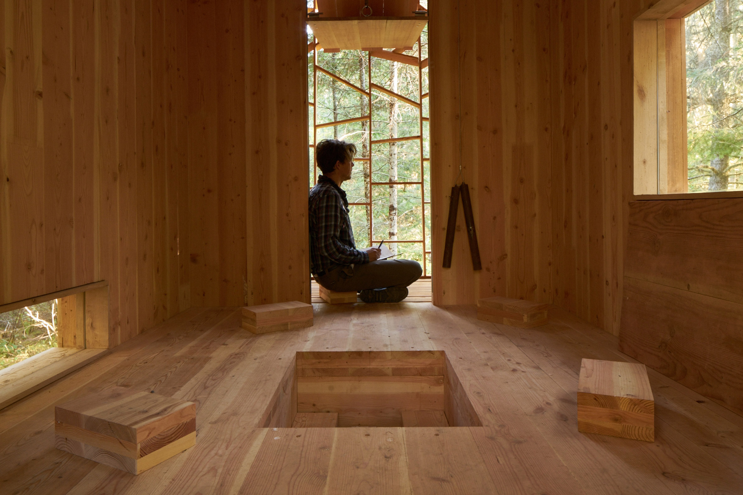Architecture students use cross-laminated timber to build tiny classroom-17