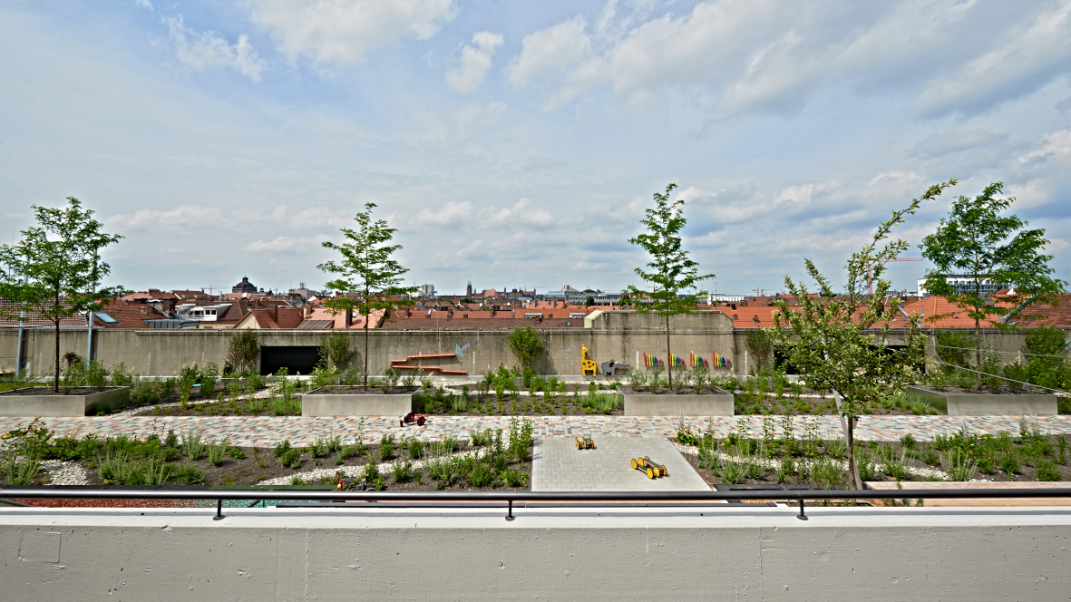 德国最高日托中心 · 纽伦堡“沃尔克 10”-6