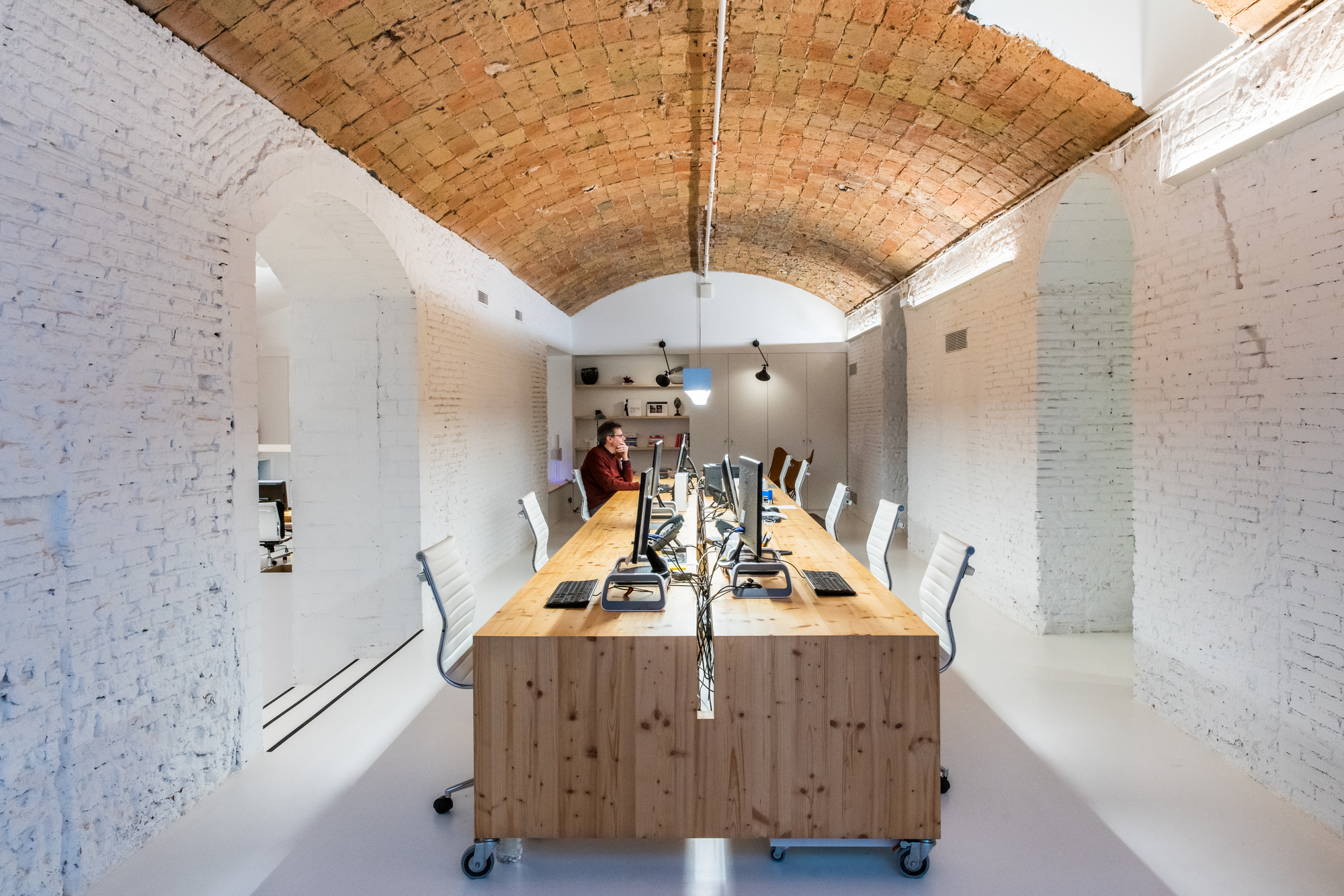 Art Club Born PhFormula / Balet Roselló Arquitectos-10