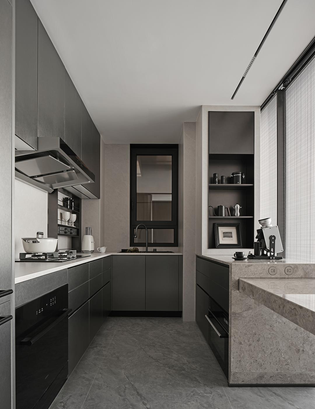 中海·大连十里观澜复式丨中国大连丨室内设计为深圳共向设计,软装设计为深圳共向美学-11