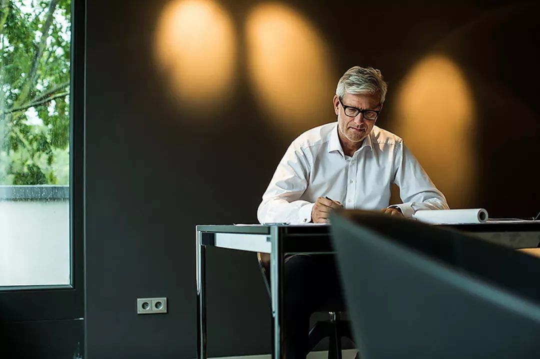 深圳滨海之窗 · 原木灰白艺术私宅丨中国深圳丨MAZZON 玛森-56