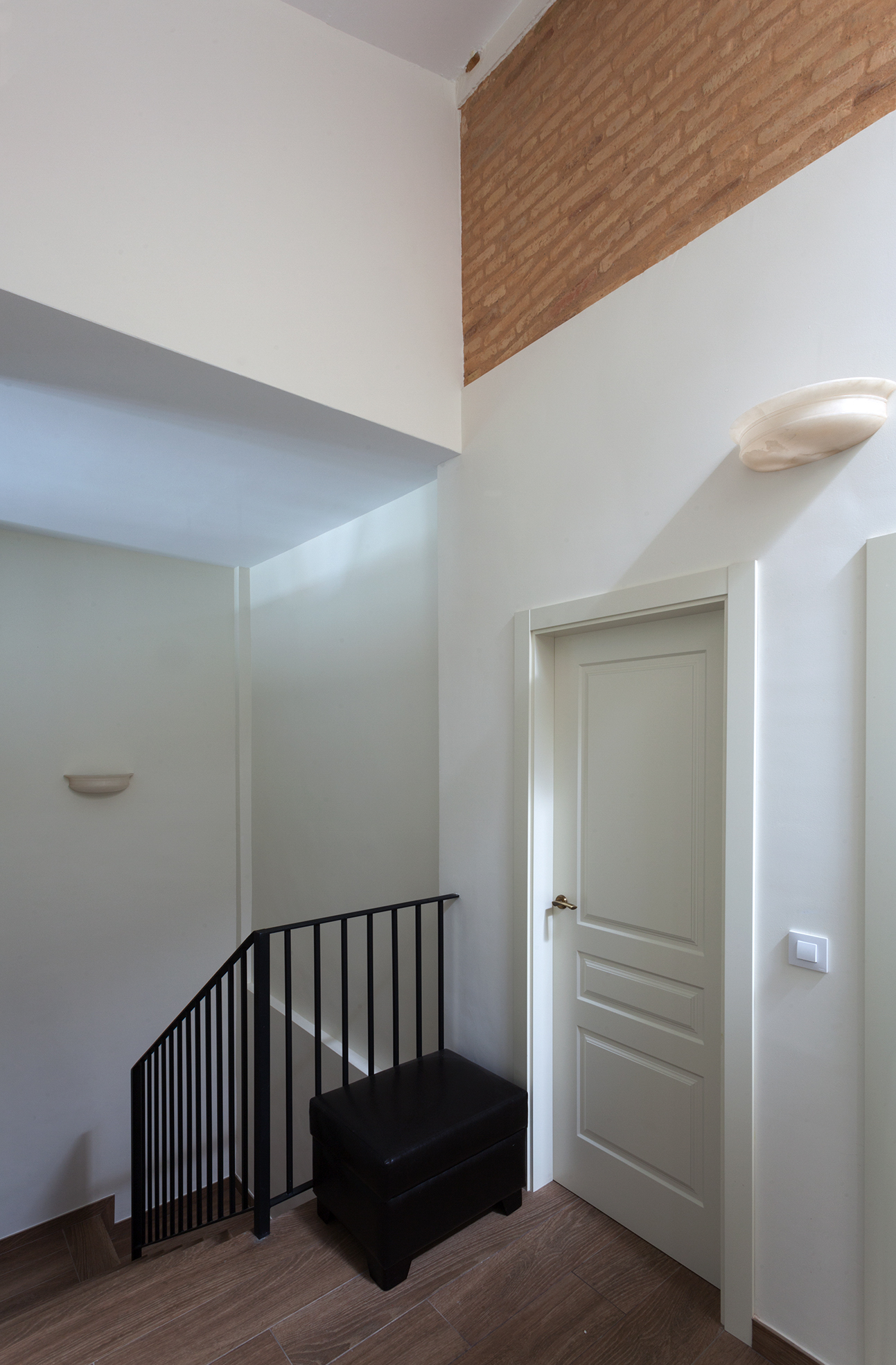 昨天的房子 | 气候保护与美学融合的现代住宅-13