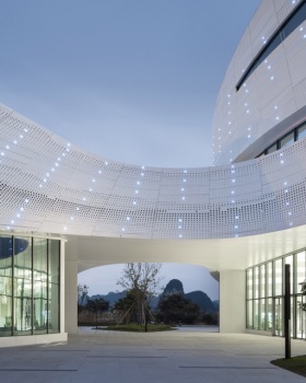 柳州螺蛳粉小镇客厅丨中国柳州丨UNO Architects