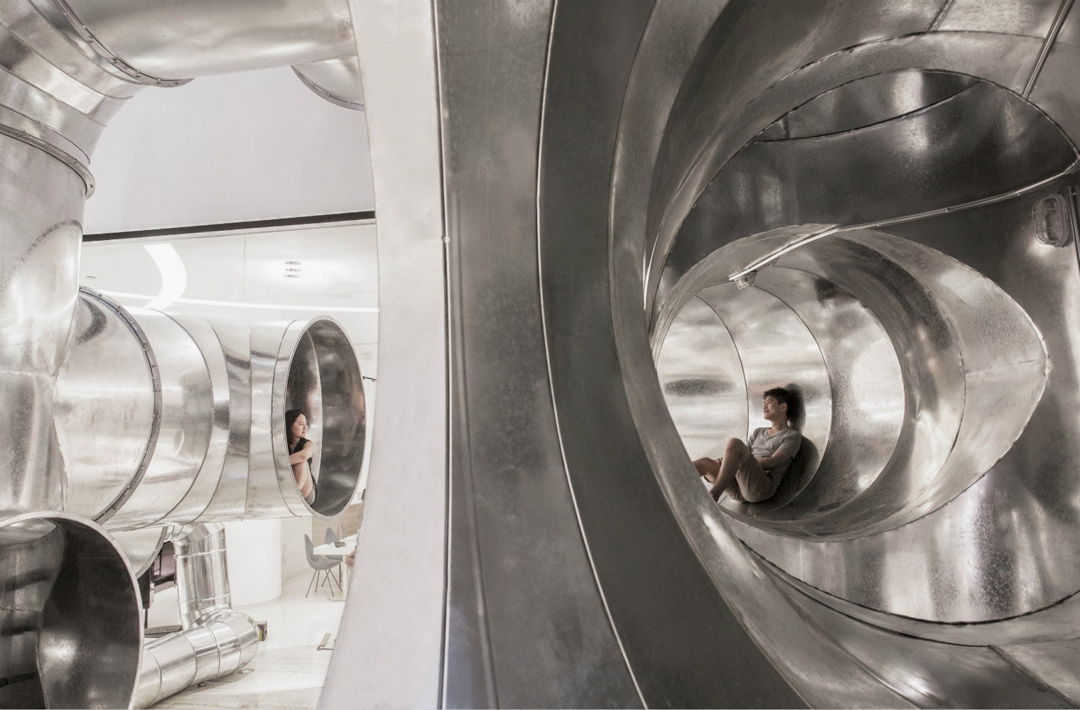 管状居住空间， 北京, 上海, 香港 / 众建筑-10