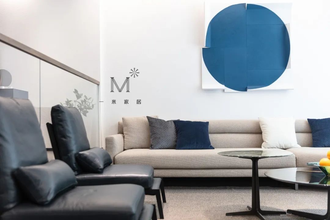 极简别墅里的优雅生活-17