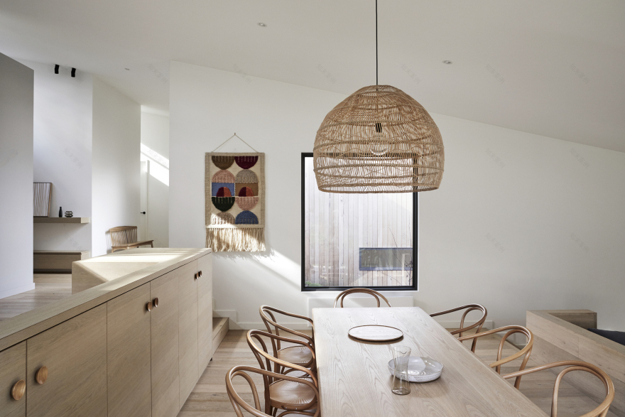 Red Hill House / InForm-12