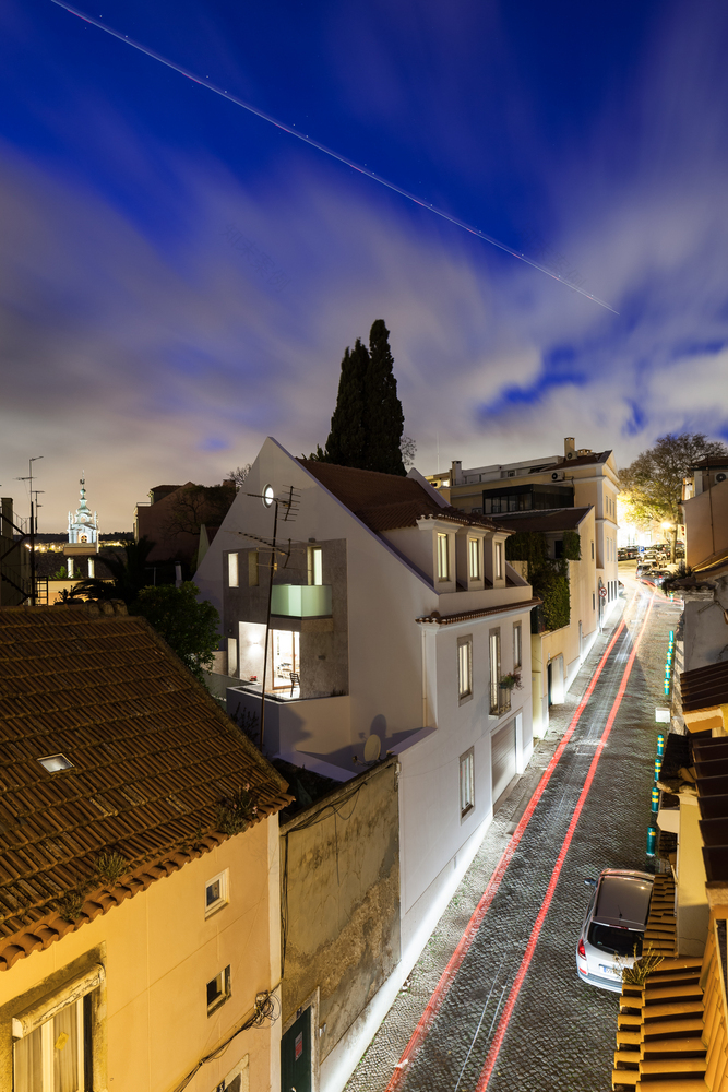 里斯本塔帕达教堂旁现代家庭住宅-53