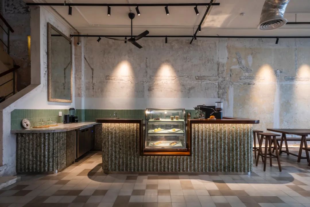 越南西贡可持续建筑咖啡店丨T3 Architects-8