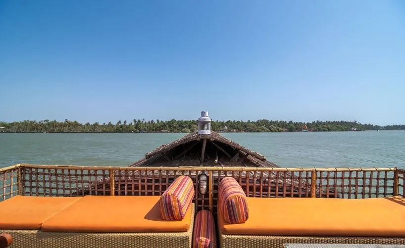 印度查波拉河上的船屋设计，自然元素与创意的完美结合-13