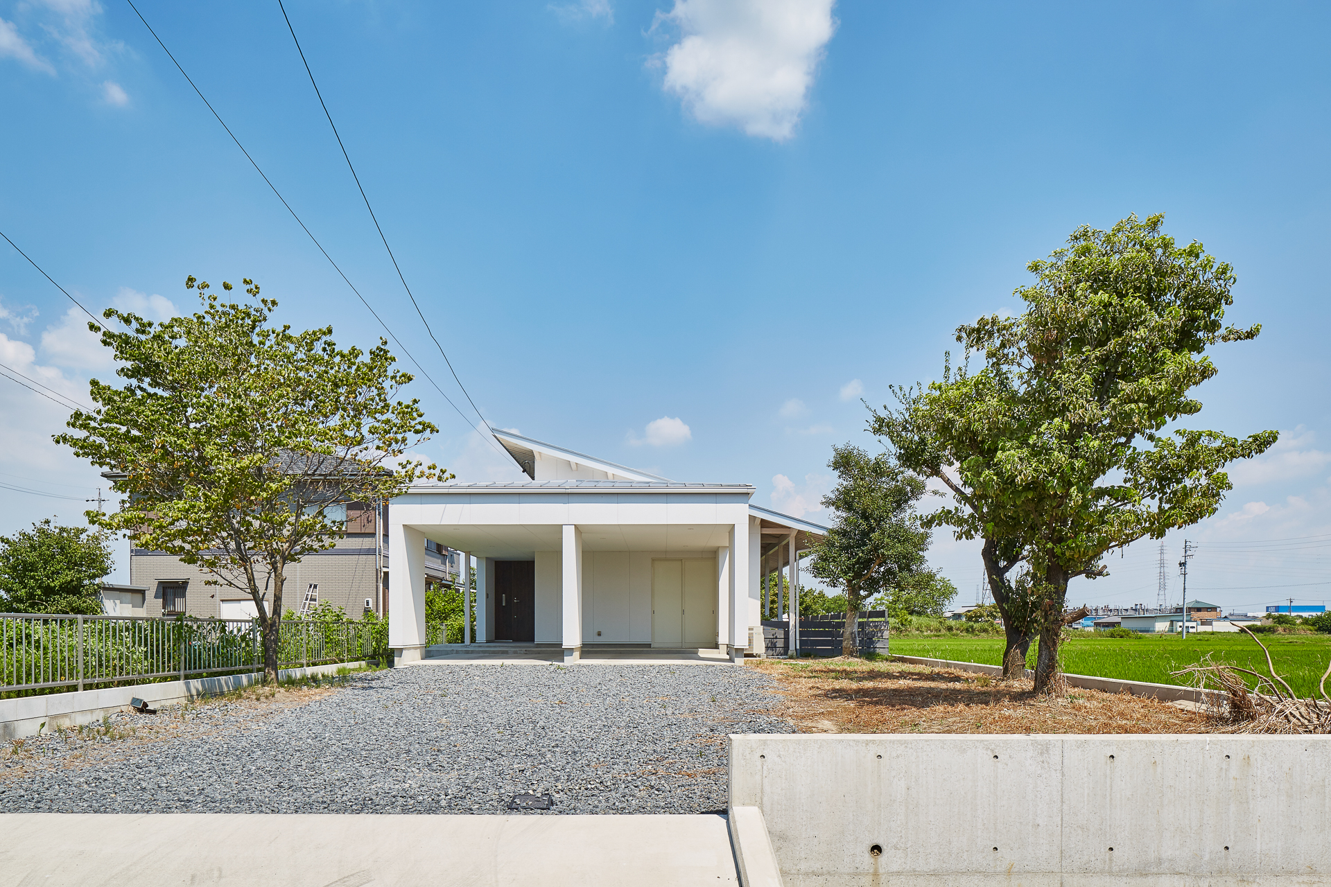 卡瓦哈拉之家——现代简约的私人住宅设计-13