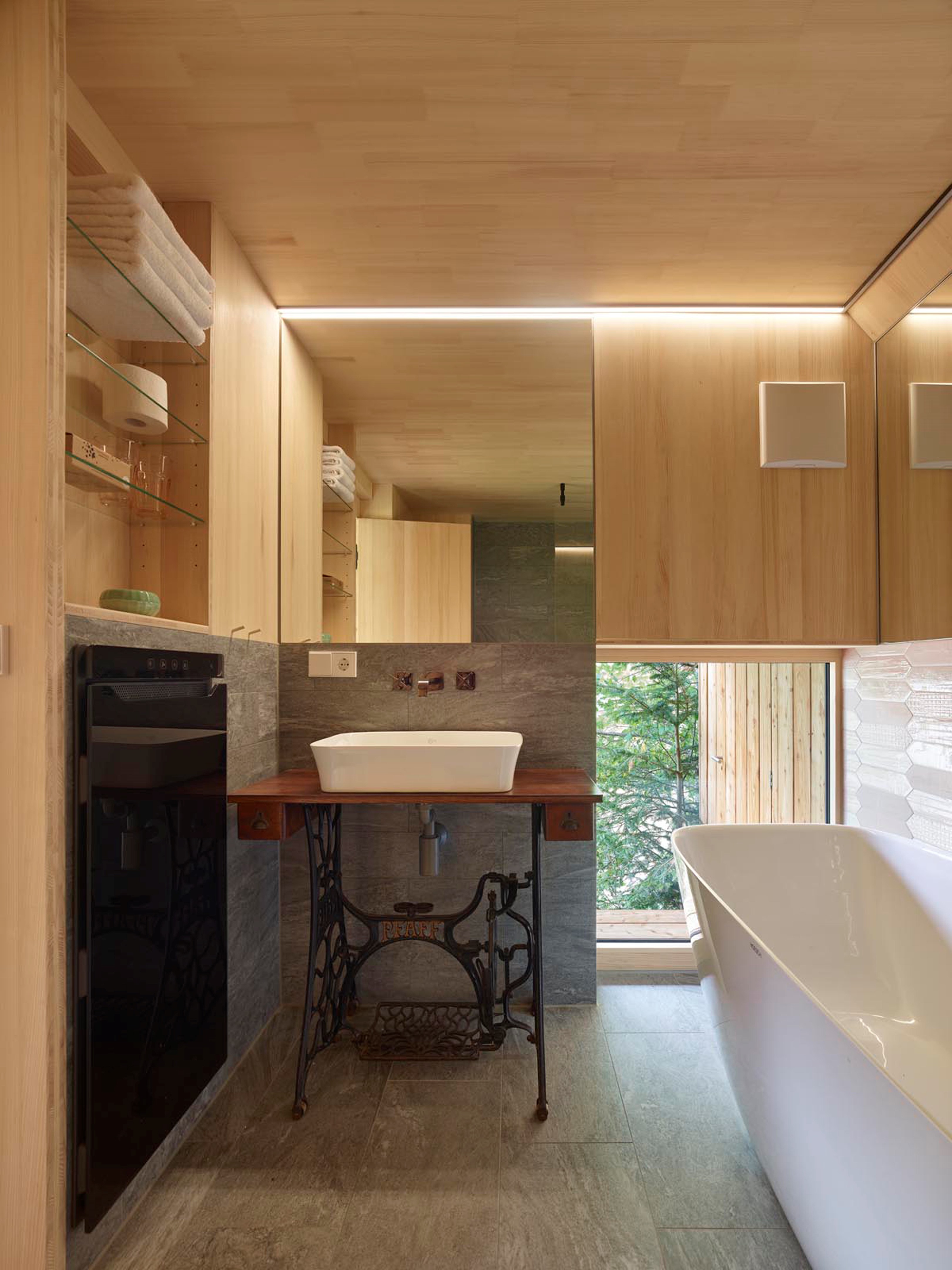 德国黑森林 1000 米高空的环保小屋-21