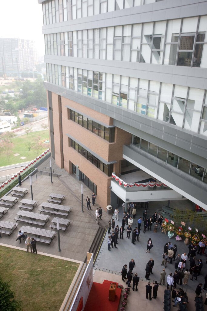 香港理工大学红砖双子塔校园设计-14