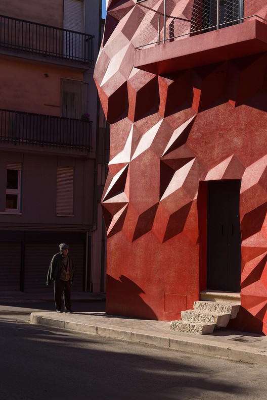 温柔的天才 · 重塑意大利古老城堡的现代设计-18