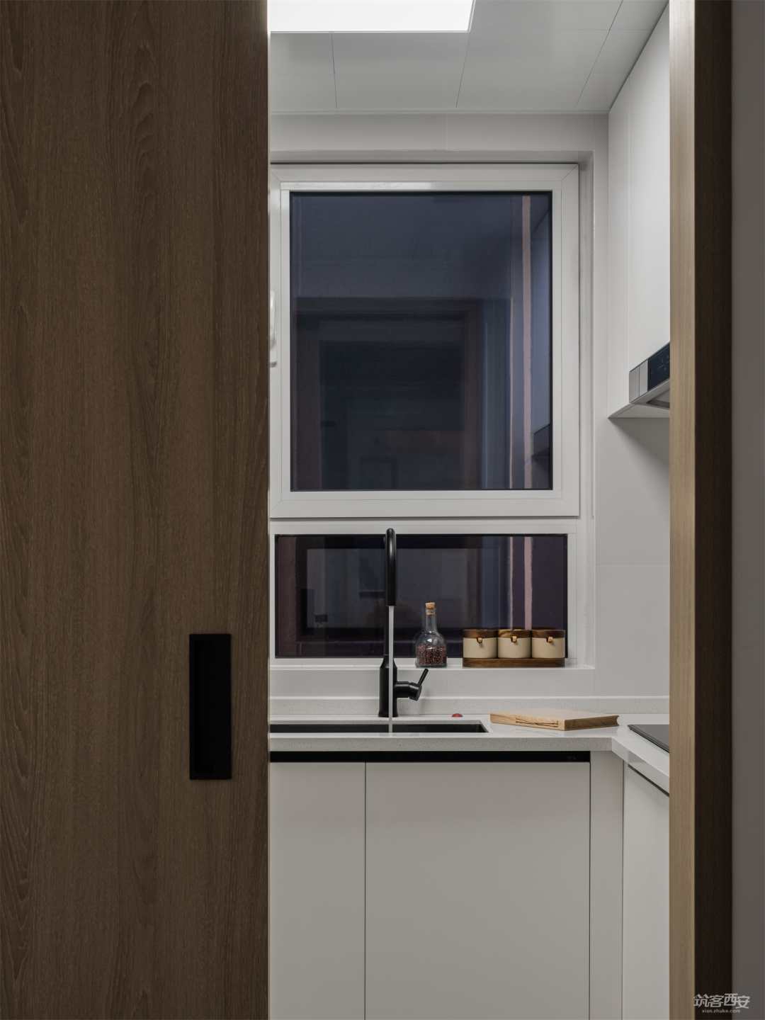 红·惜时惜物 | 刘虎荣的 100 平方米小空间大设计-86