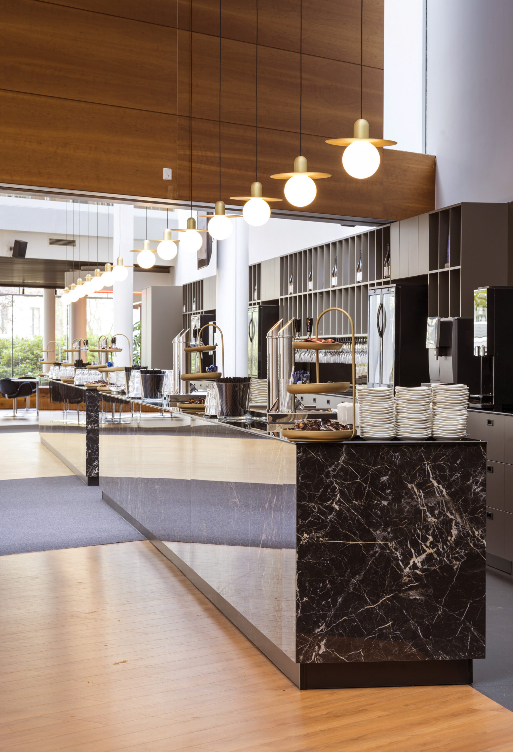 Foyer en VIP-lounge theater & congres Orpheus - HEYLIGERS architects-1