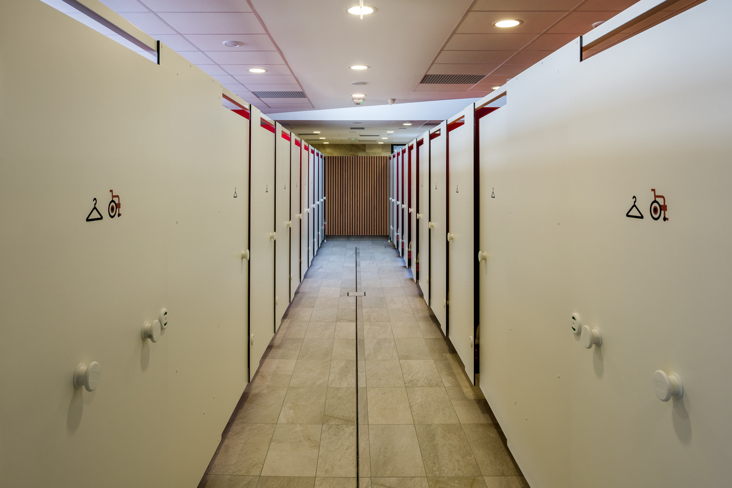 体育馆丨MultiplexeAquatique-52