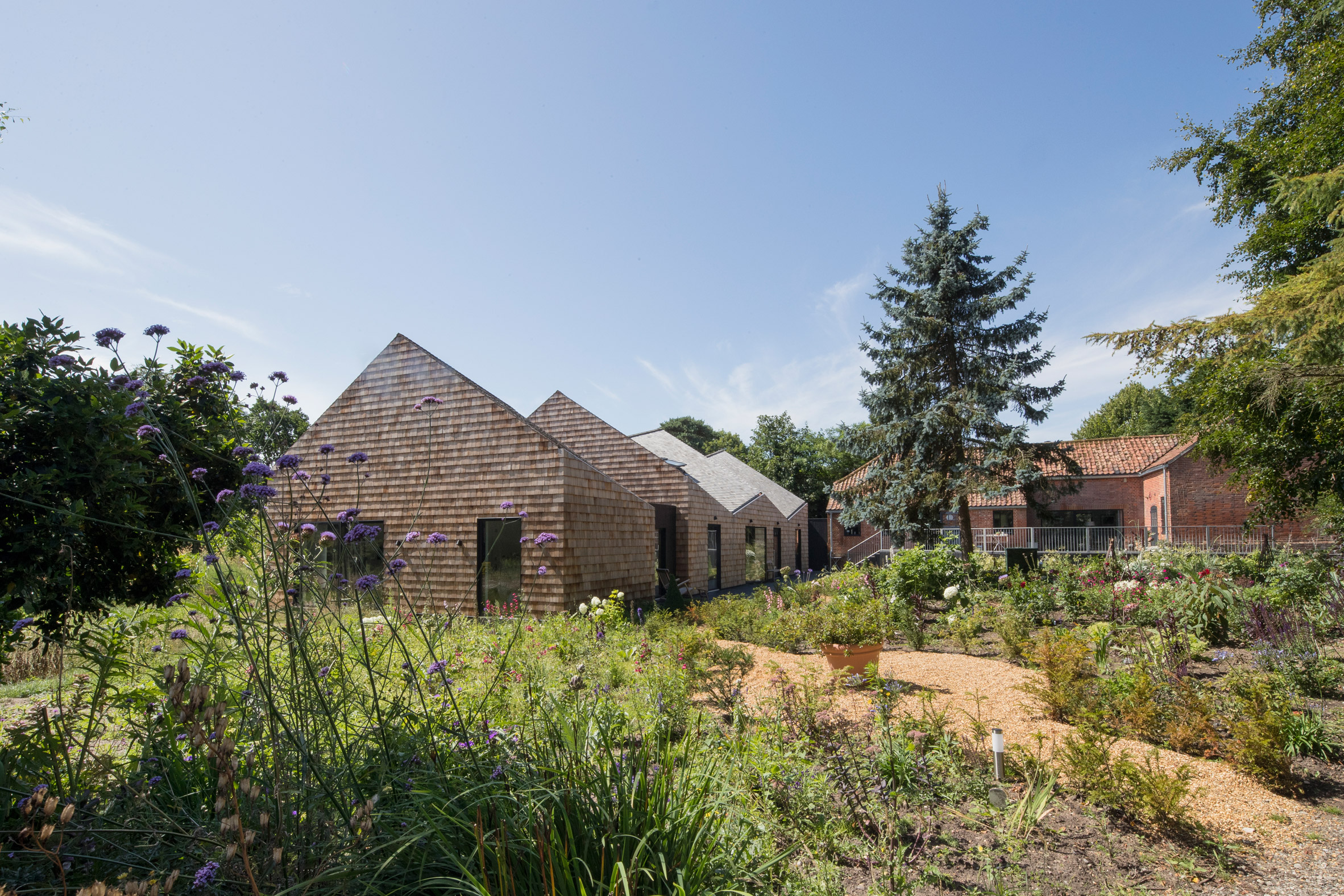 Old Suffolk barn transformed into countryside bed and breakfast by Blee Halligan Architects-3