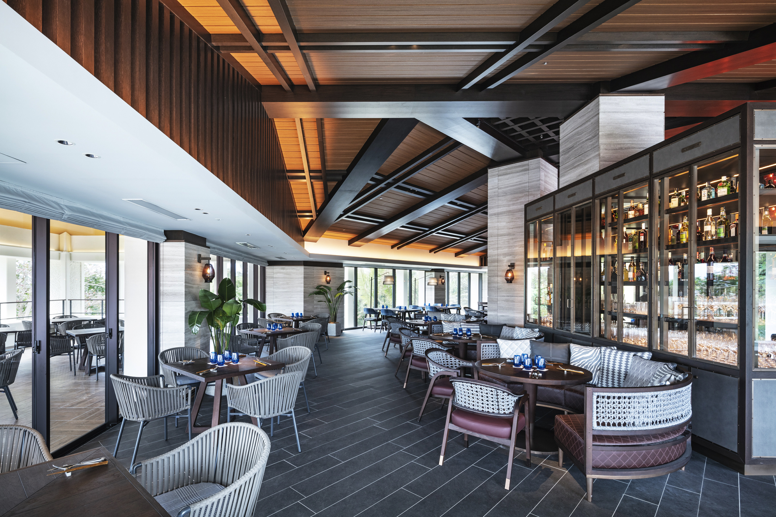 ISHIGAKI BOLD KITCHEN -FUSAKI BEACH RESORT HOTEL & VILLAS- | DESIGN STUDIO CROW-6