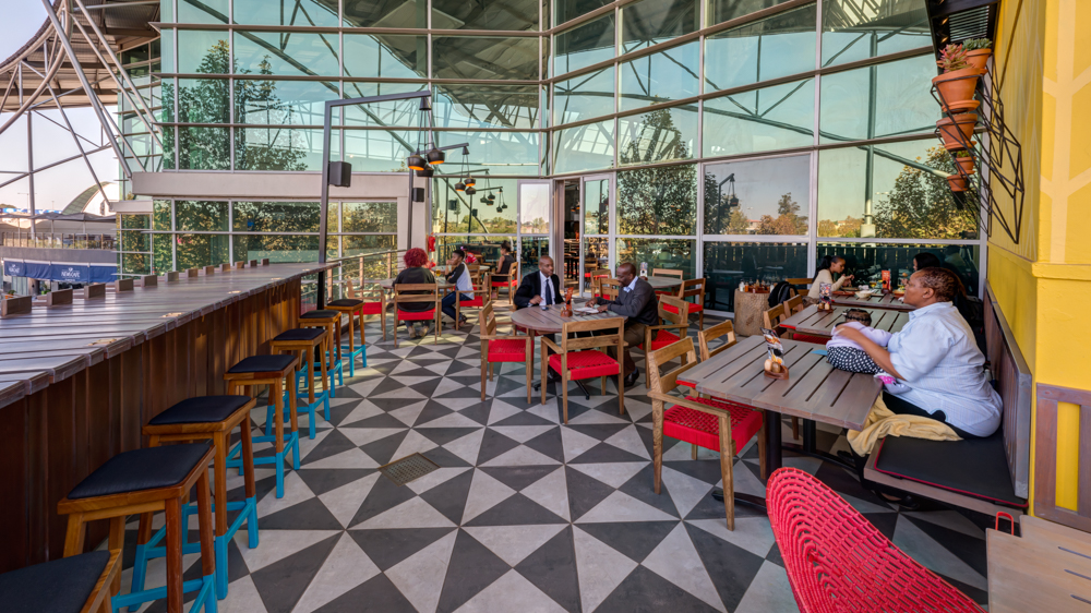 Nando's Maponya Mall 餐厅设计丨南非丨Design Partnership-11