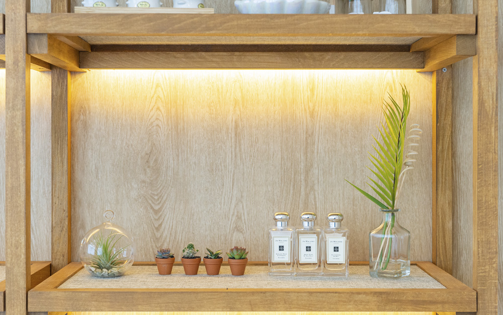 23 平米简约高雅的清新月洞穴工作室设计-15