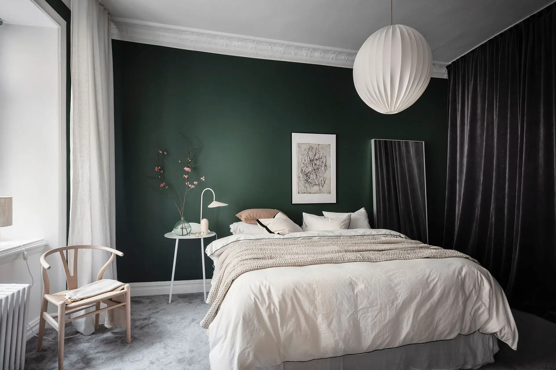 一墙绿意 | 打破中性空间的独特设计-13