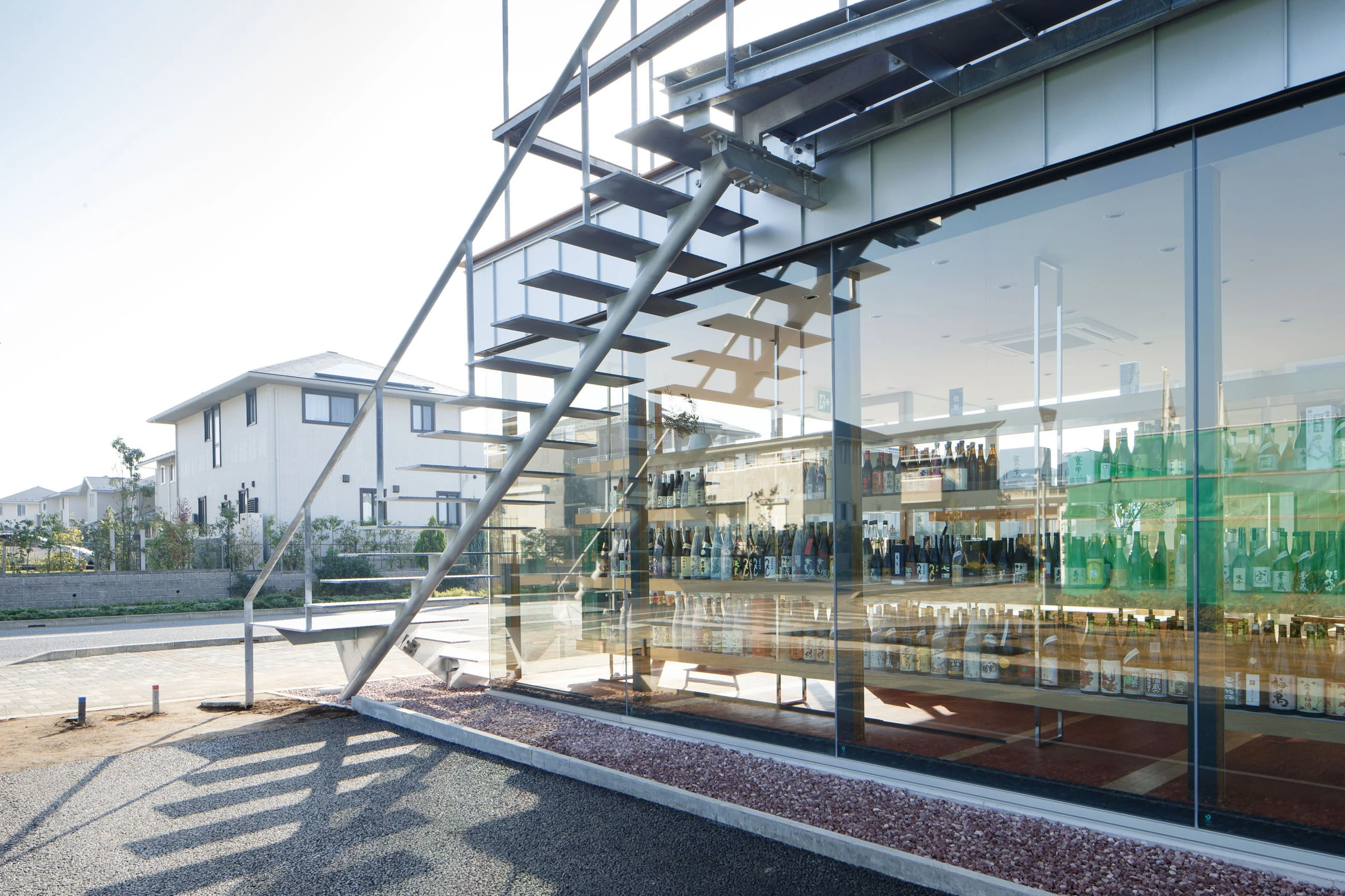 融入本土特色的日本酒仓库-13