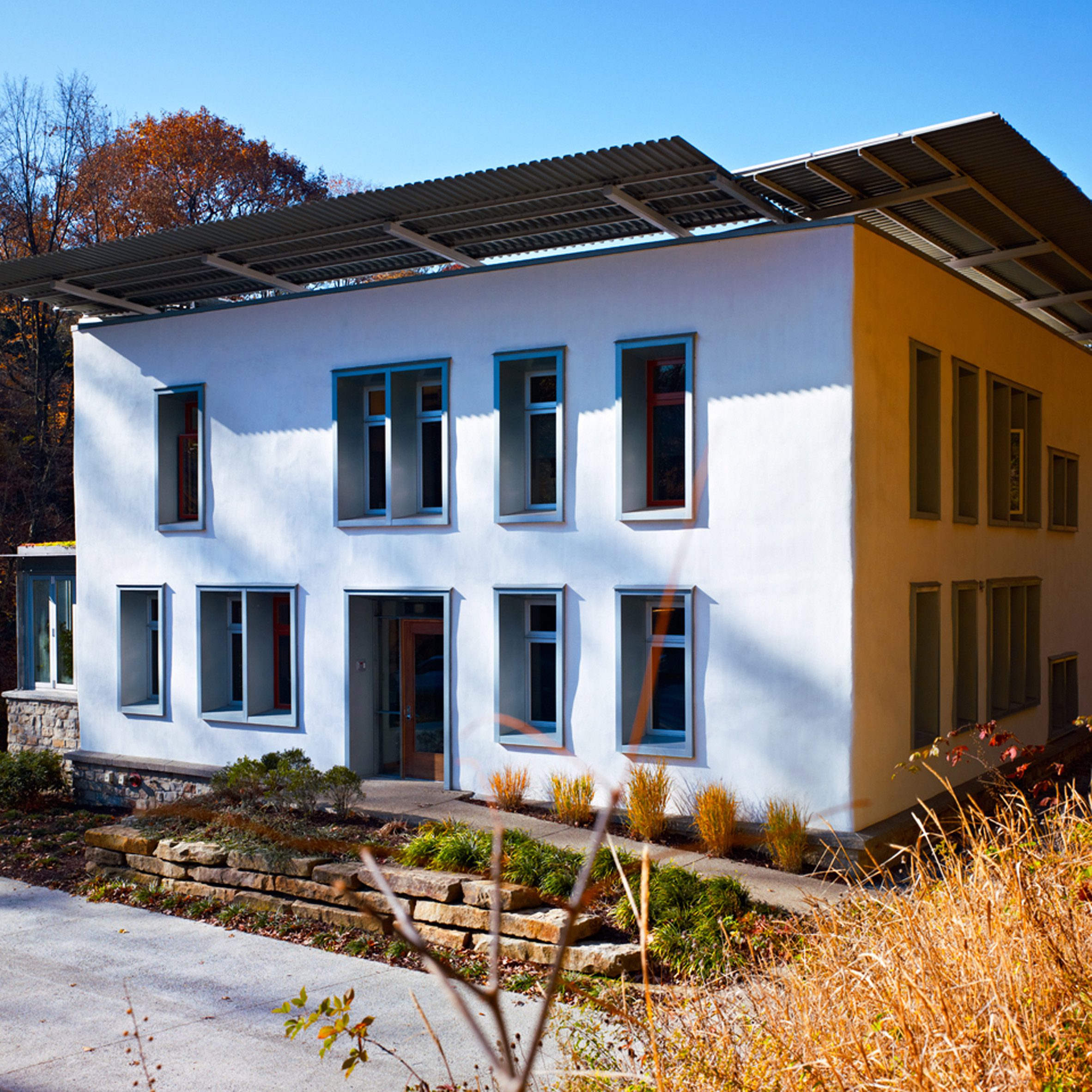 Eight contemporary buildings that make a case for cob-26