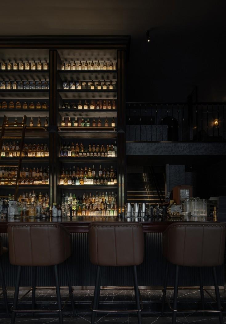 迷之秘境 | 复古元素与现代酒吧的完美融合-12