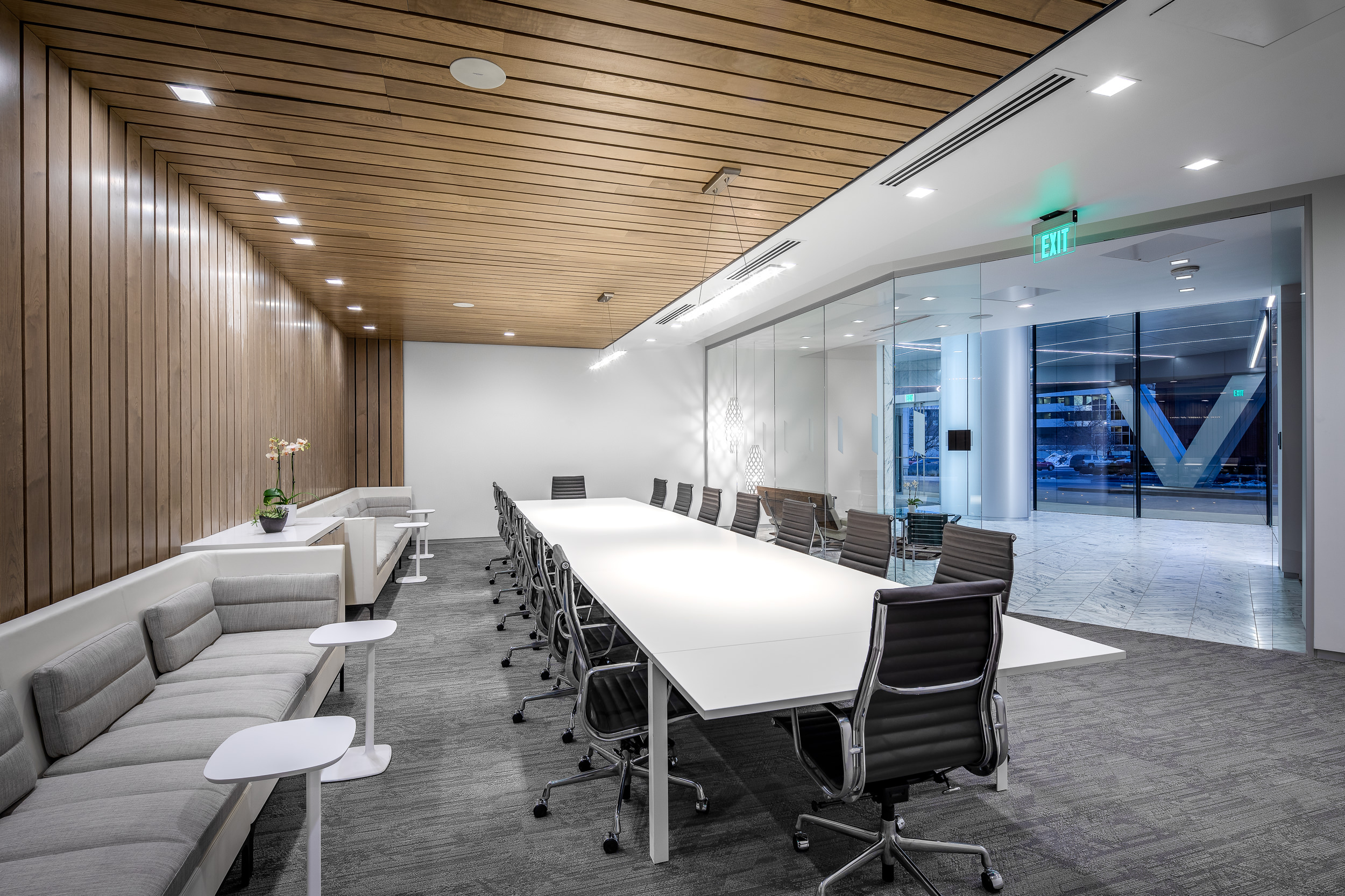 丹佛科技中心 50 Fifty 办公大楼 | 颠覆传统办公环境的设计-14