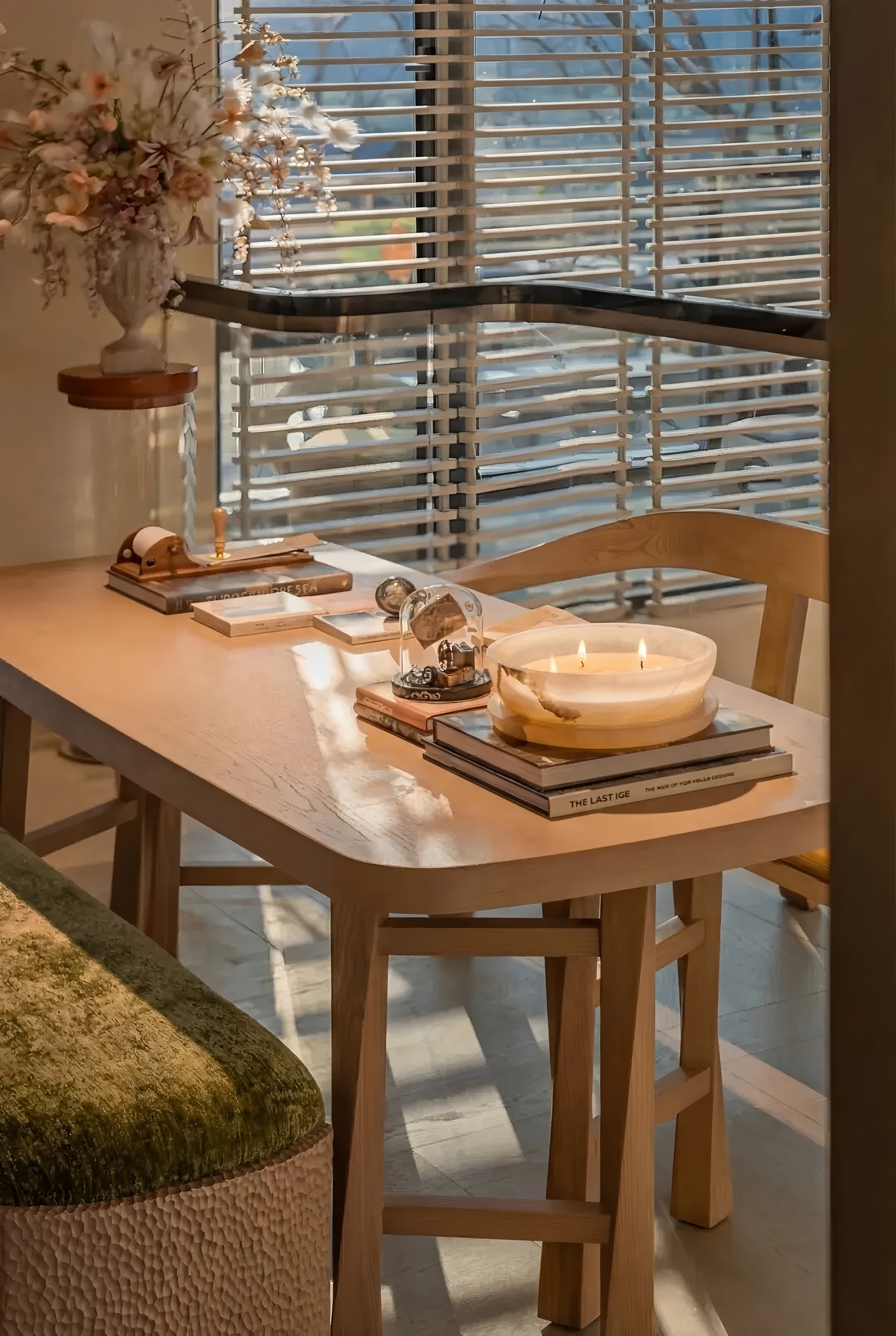 广州金地香山湖·御湖颂别墅样板间丨中国广州丨诗意空间设计-36