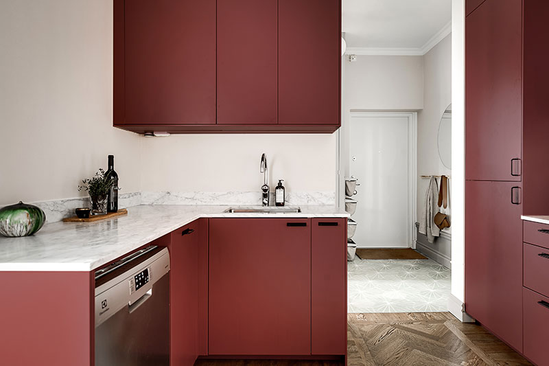 斯德哥尔摩公寓 | 个性化色彩与墙饰设计-11