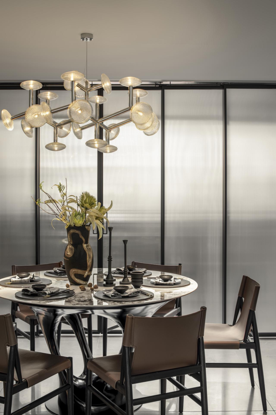 归本真的温暖木色别墅设计-10