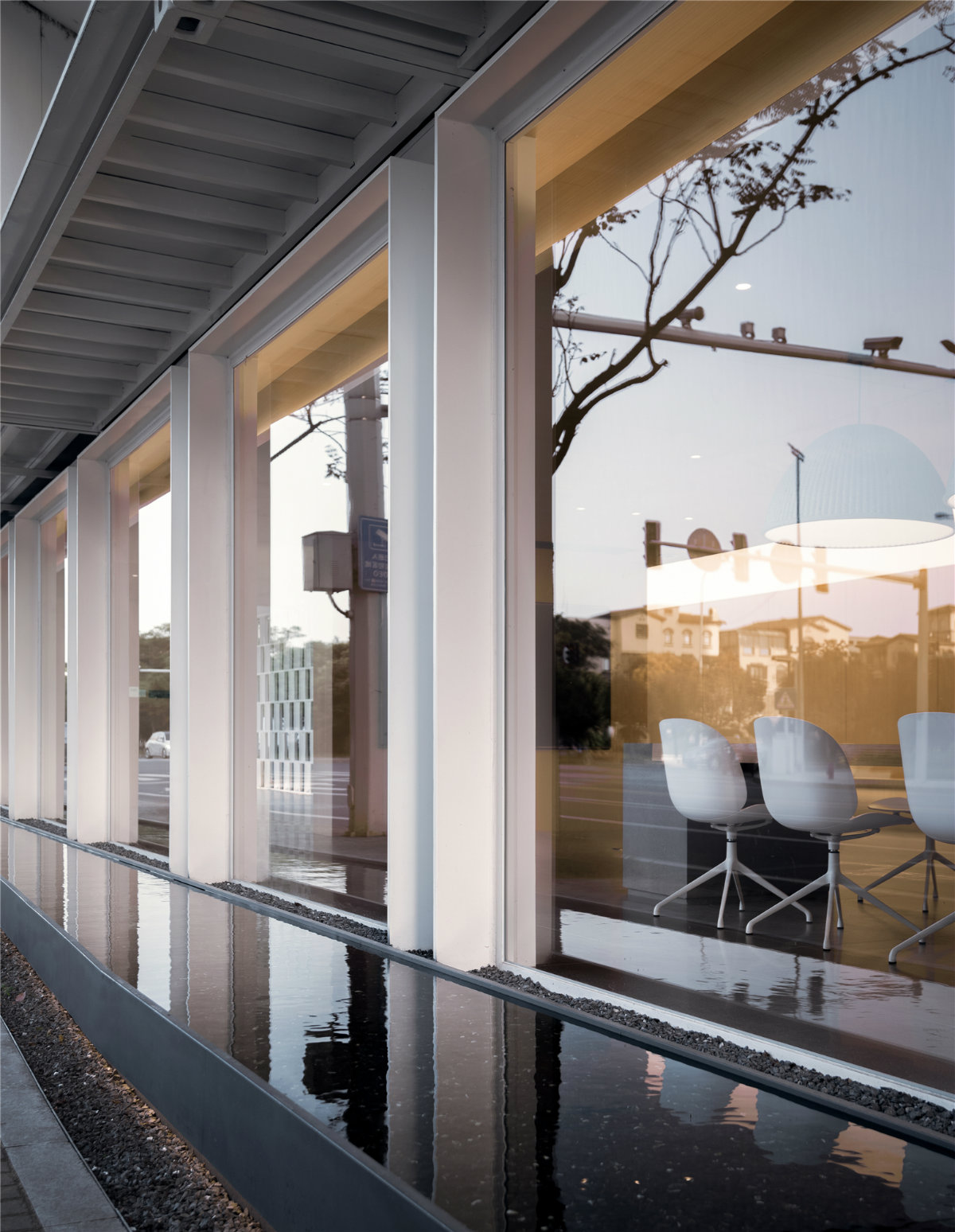 城市里的微景观 · 山外有山丨己十空间设计-15