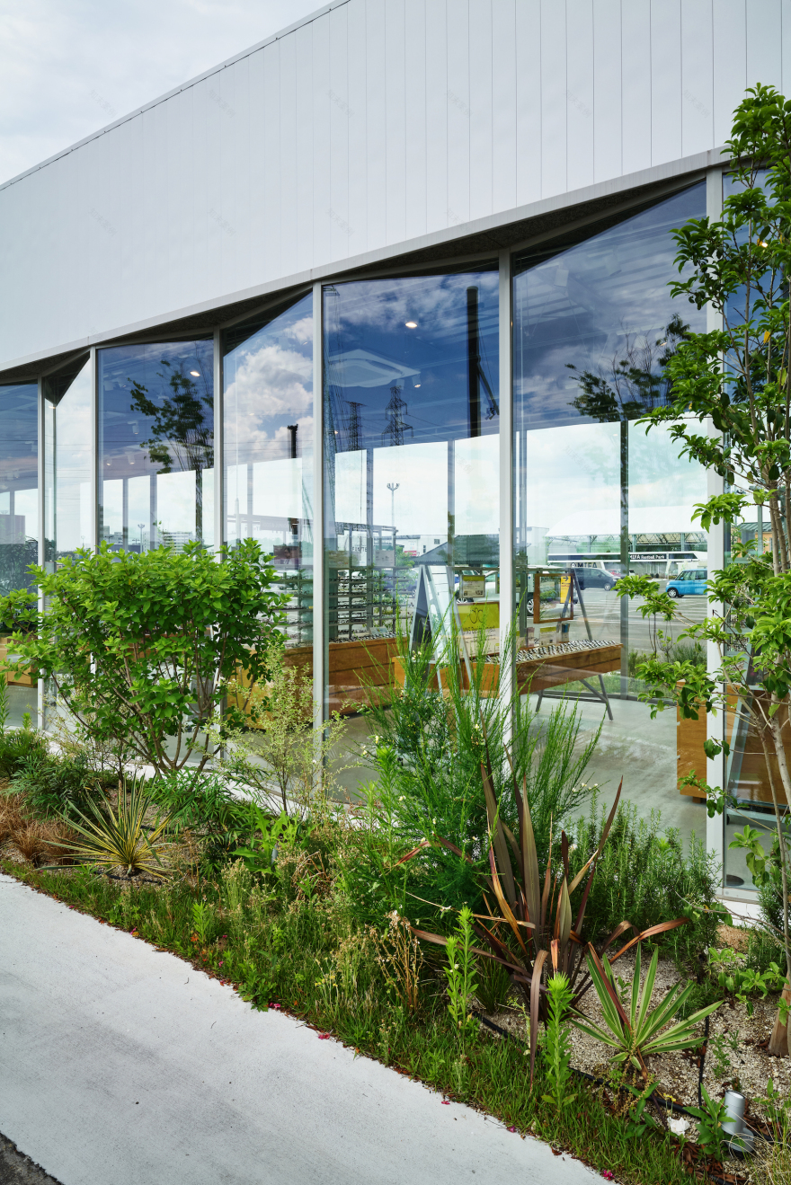 JINS Sendai Izumi 眼镜店丨日本丨Yohei Kawashima architects inc.-14