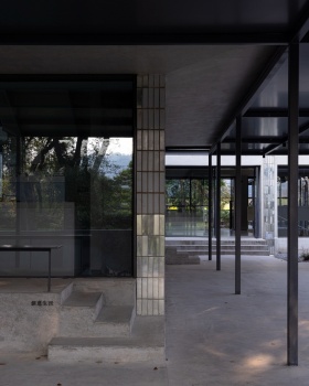 先锋鉴湖书店（鉴湖取水岛市政设施更新项目）丨中国绍兴丨大舍建筑设计事务所,同济大学建筑设计研究院等