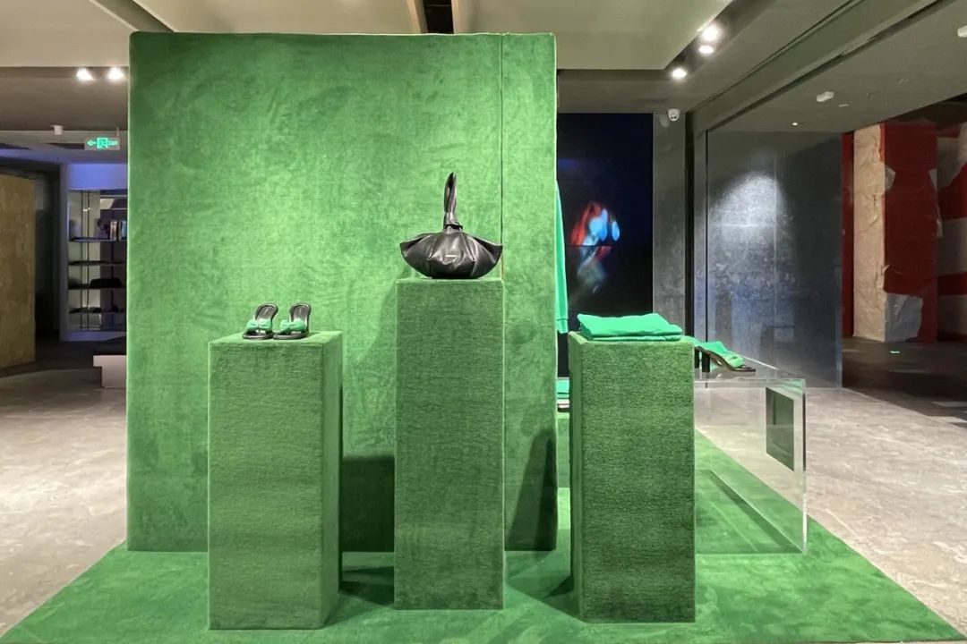 AMBUSH 上海前滩太古里店丨中国上海丨片山正通及其工作室 Wonderwall-11