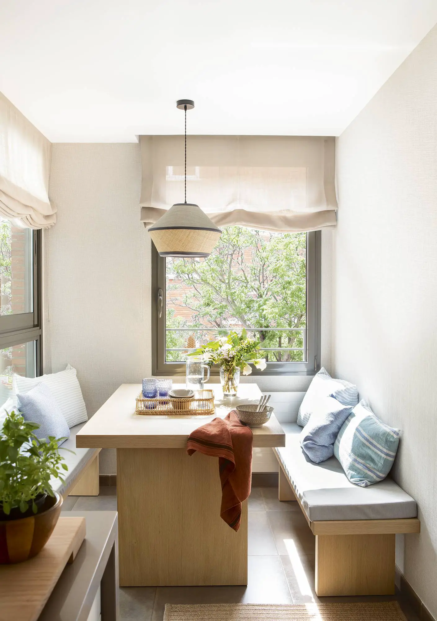 巴塞罗那清新色彩公寓的完美翻新-7