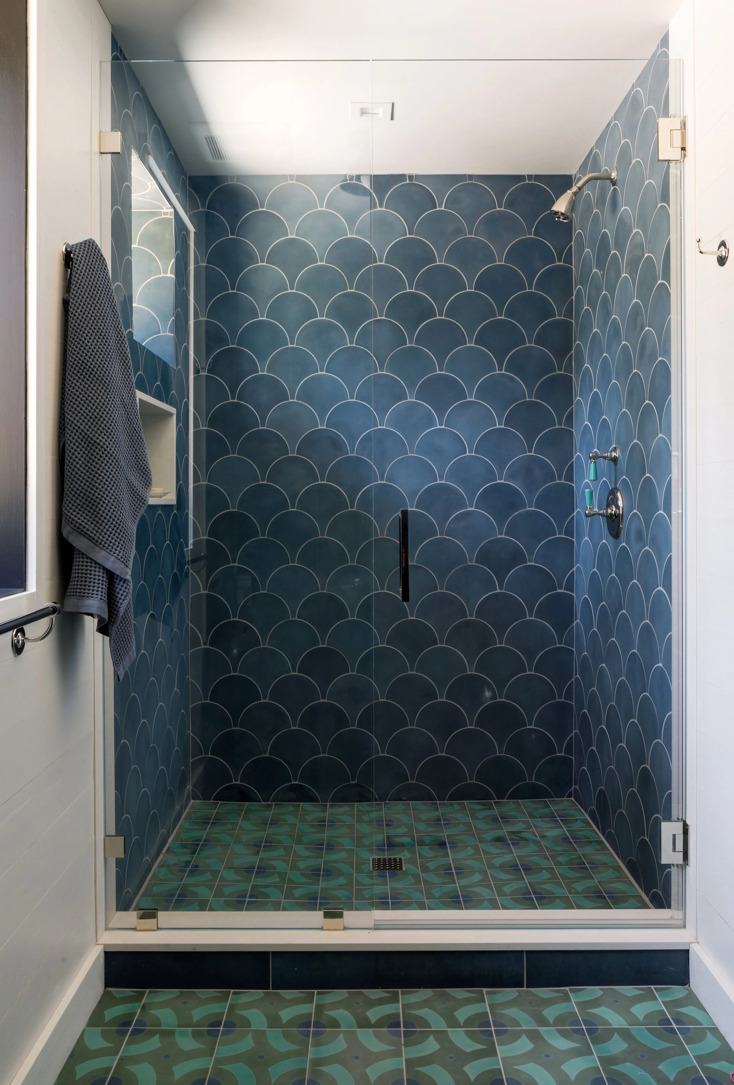 现代滑雪木屋丨Ann Lowengart Interiors-64