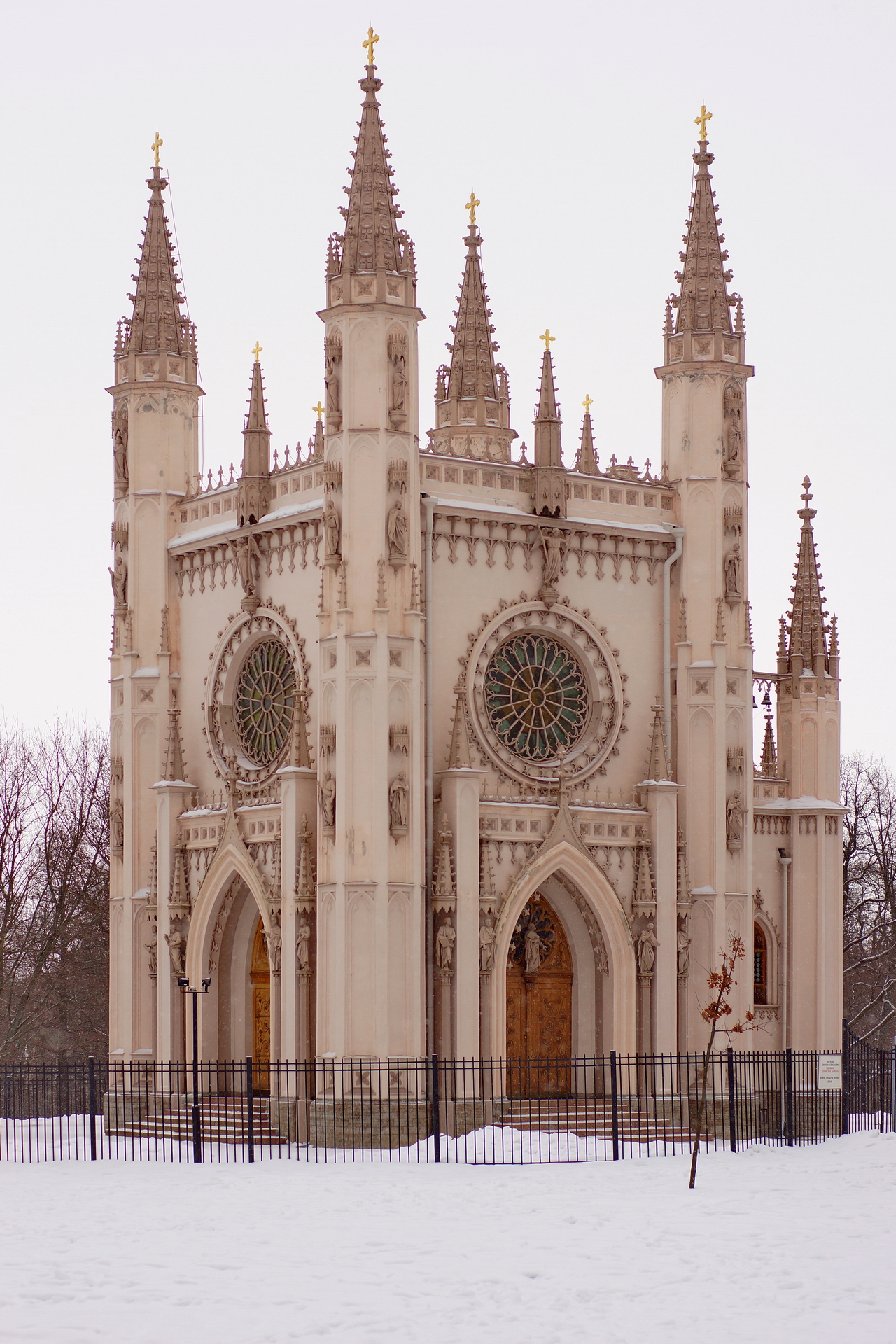 Готическая капелла-1