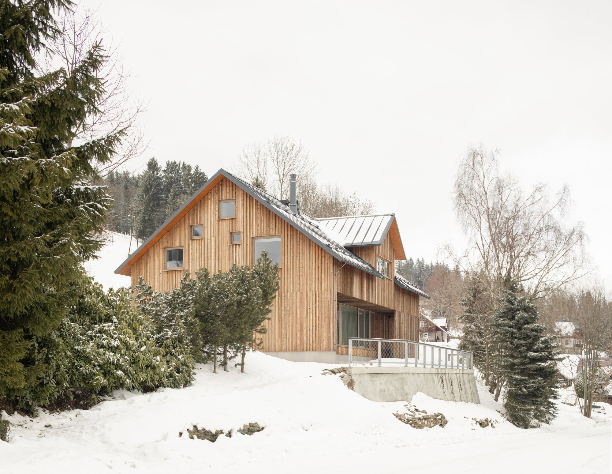 山谷上方的小屋丨捷克丨System Recovery Architects-11