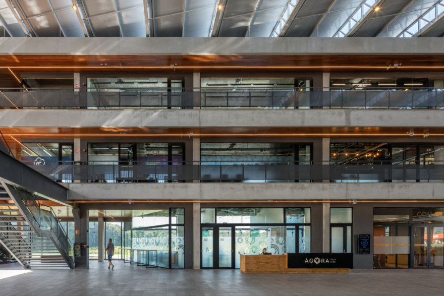 巴西集市科技园区简约设计诠释公共建筑美学-44