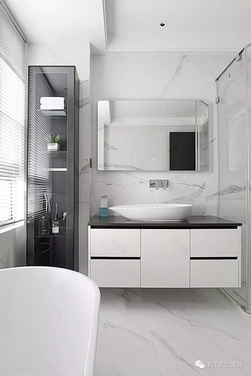 极简黑白灰,打造温馨高级住宅-89