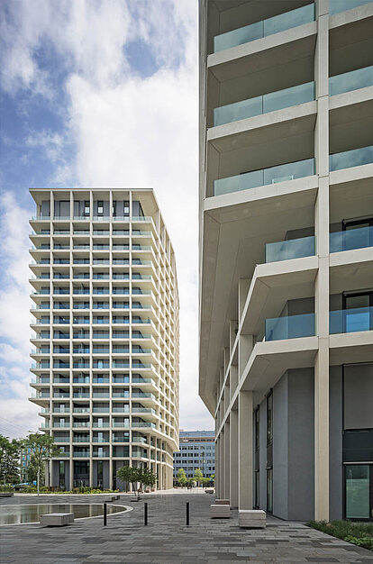 大都会队；大都会队（若用于体育队伍） 大都会人；大都会人类群体（若从人群概念） 大都市地区居民；大都会地区居民（若强调区域居民） 

注：由于 The Metropolitans 没有明确语境，以上几种可能较符合的翻译供参考，若要精准唯一翻译，需提供更多上下文信息如果它是某特定的 大都会 相关的专有名称（如球队、组织等），请给出对应信息以便准确翻译 丨瑞士苏黎世丨Baumschlager Eberle Architekten-36