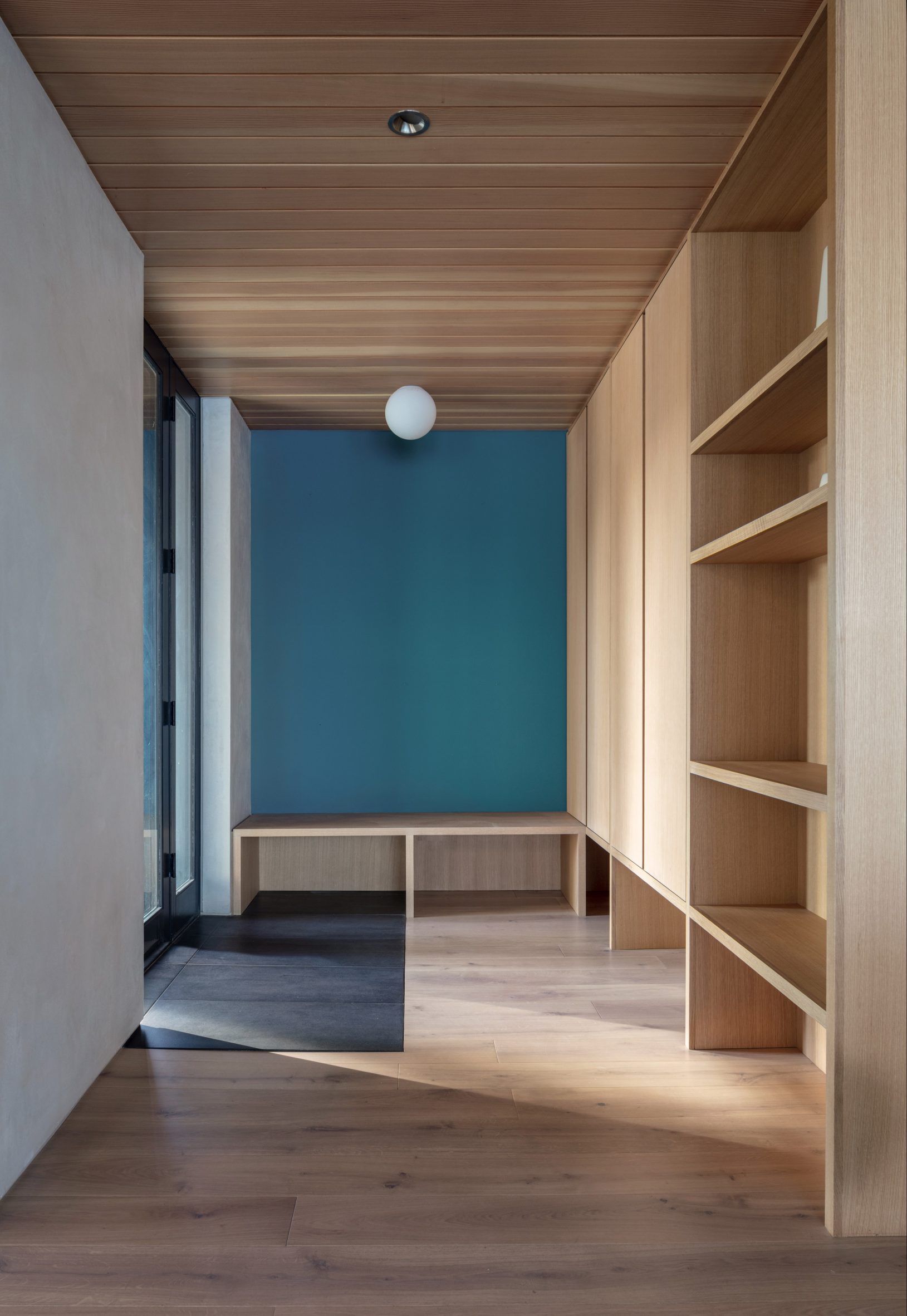 纽约州 Copake Lake House | 雕塑般的翼形屋顶与自然共生-27