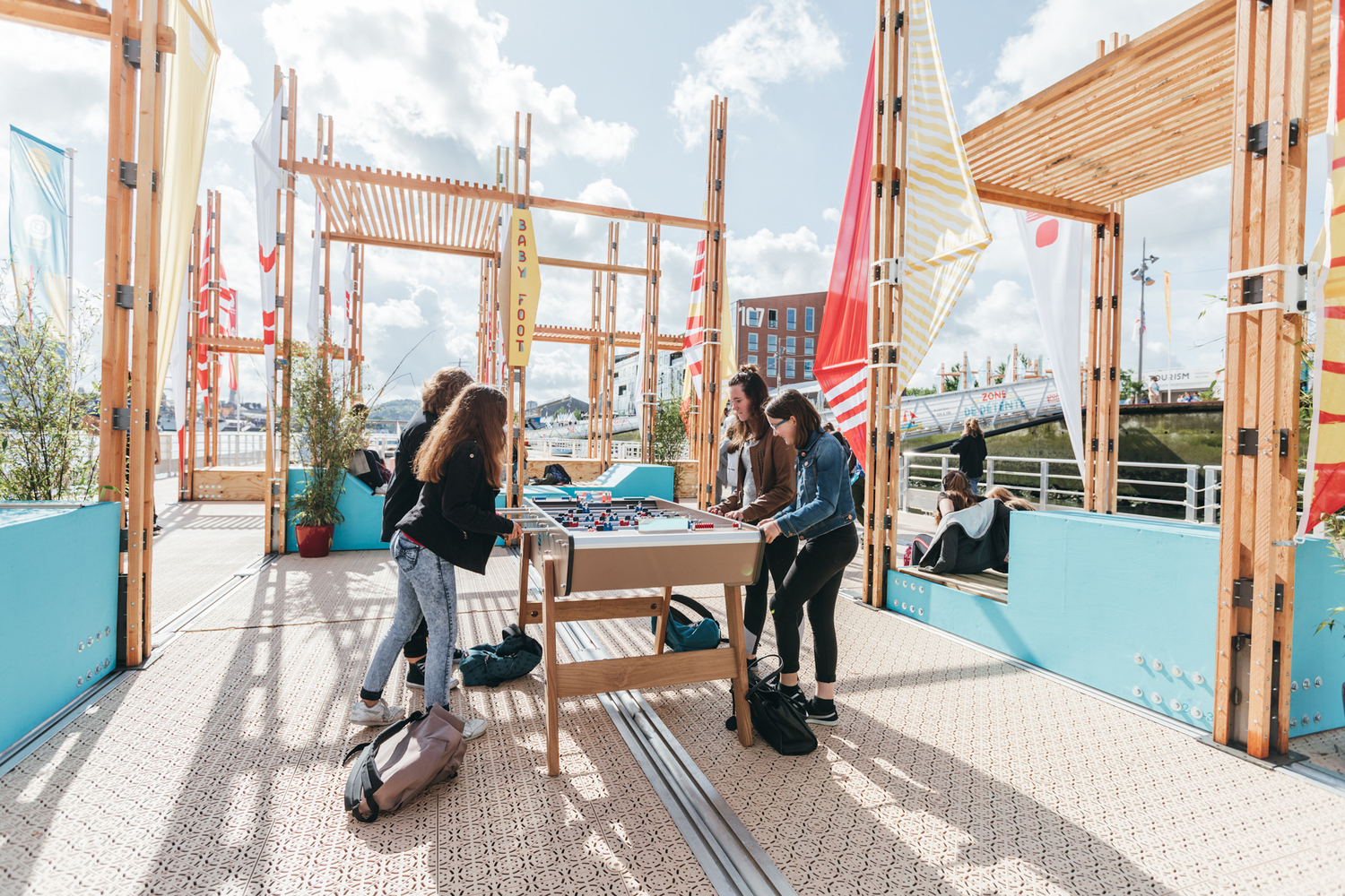 法国鲁昂临时公园·绚丽多彩的帆船造型-27