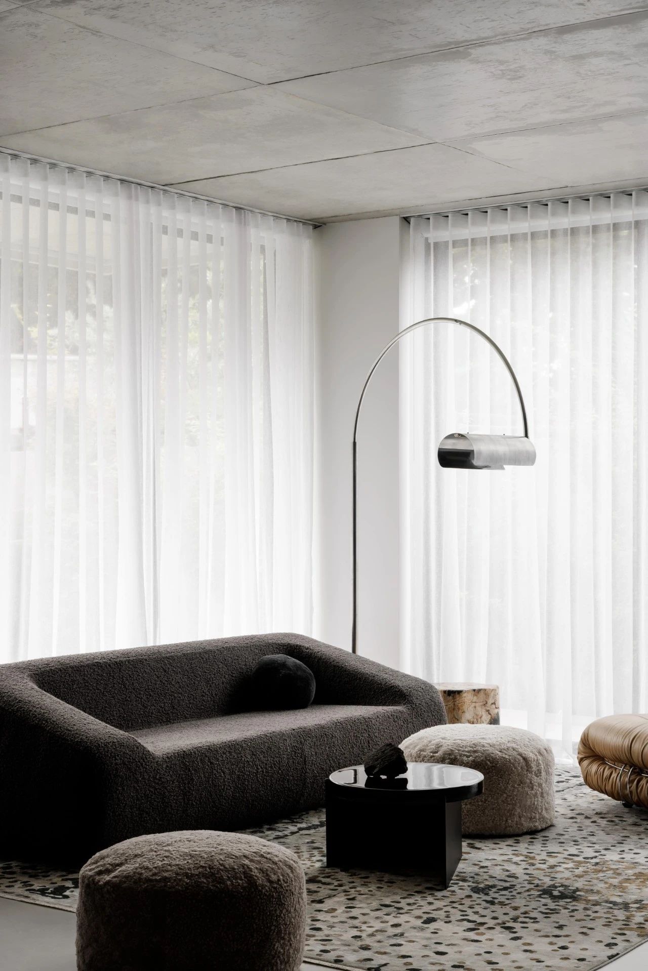 新旧融合的单色住宅丨澳大利亚墨尔本丨C.Kairouz Architects-30