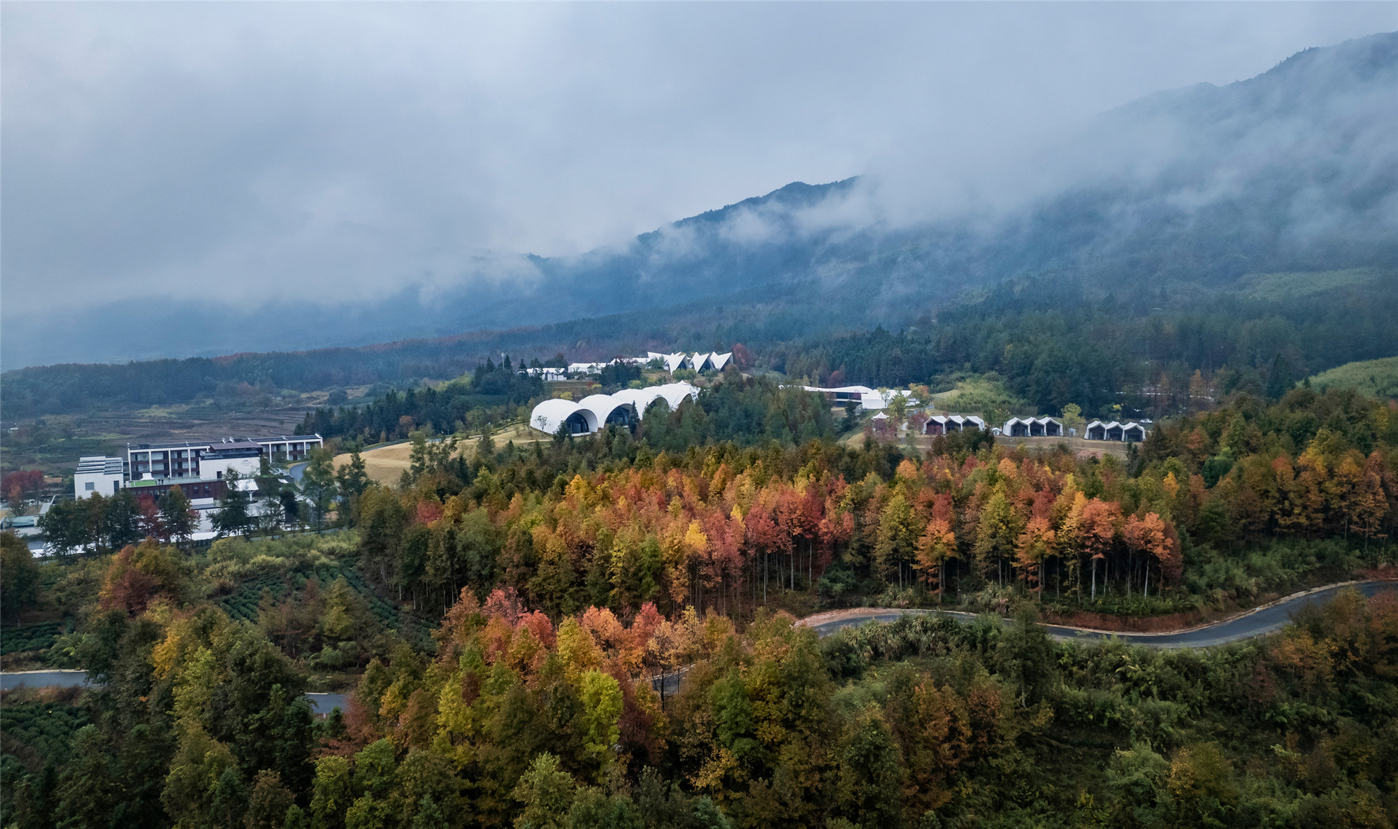 黄山关麓帐篷客度假酒店景观丨中国黄山-9