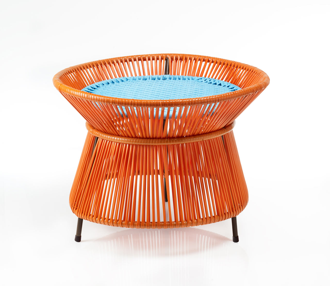 ames Launches CARIBE, a Colorful Outdoor Collection Made of Recycled Plastic-13