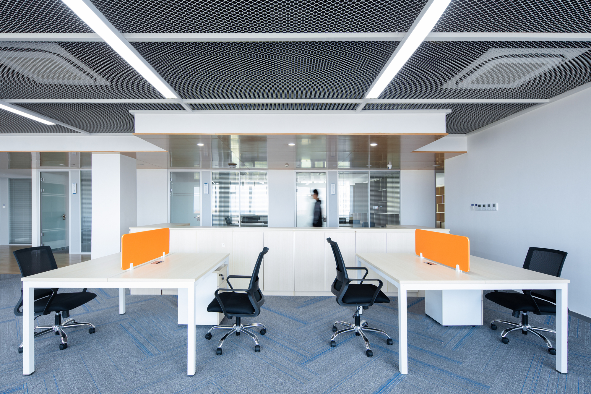 Renovation of the Headquaters of Yantai Marine Economic Innovation Zone / SHUISHI-48